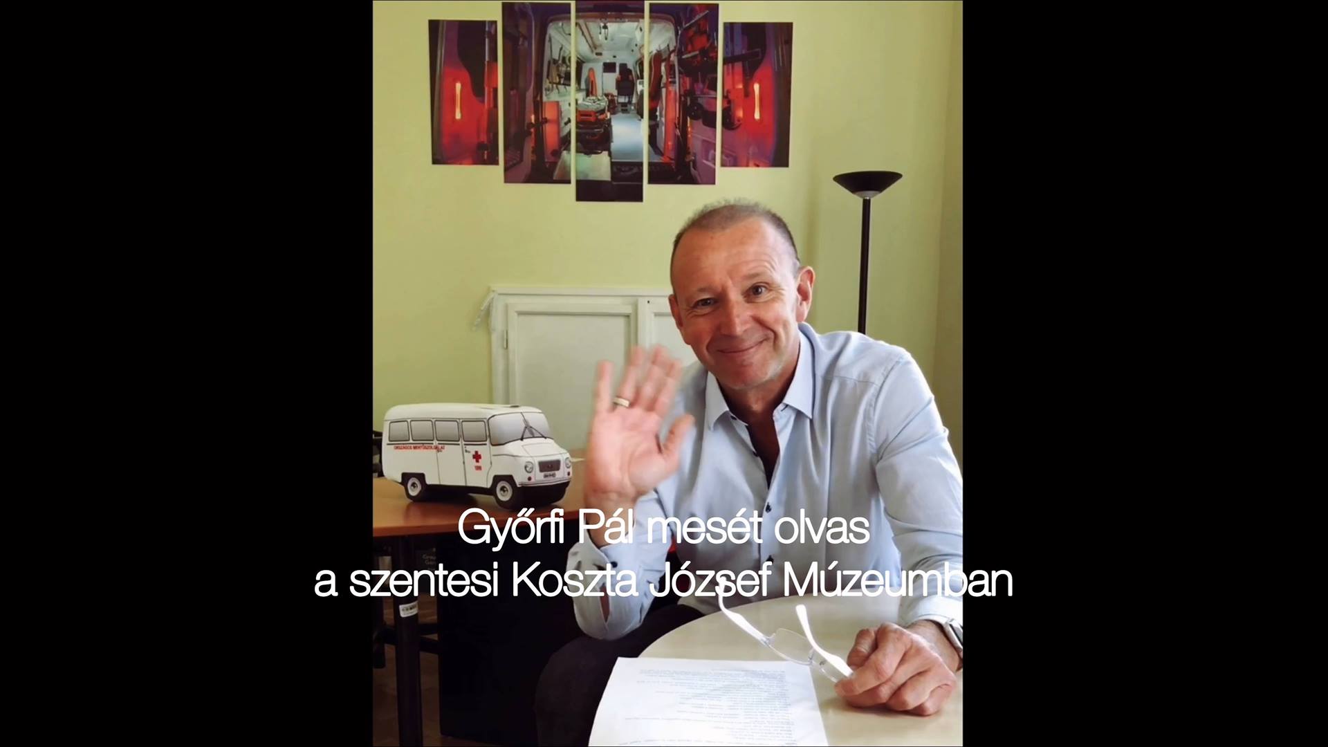 „Győrfi Pál mesét olvas a Koszta József Múzeumban” megtekintése
